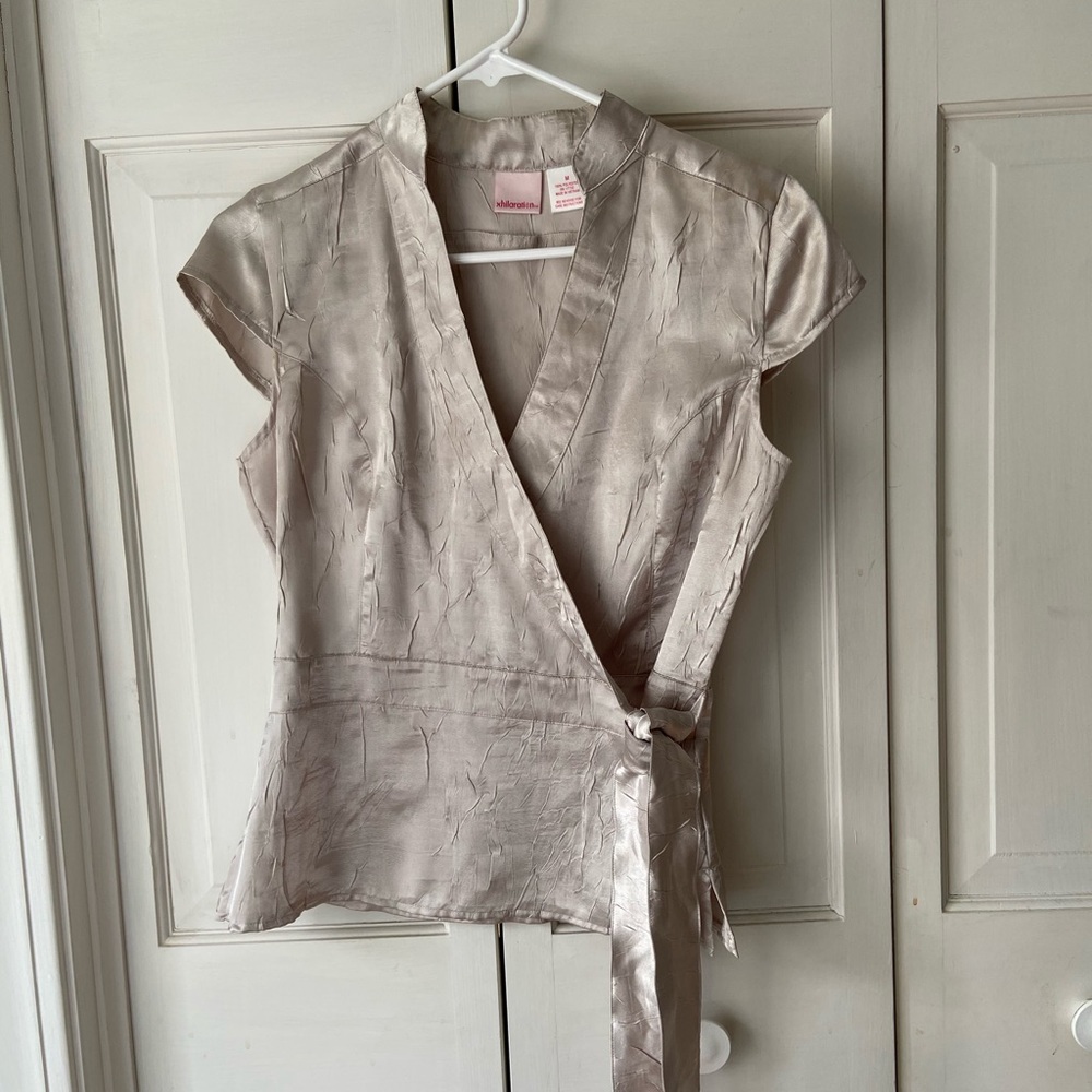Wrap tie top